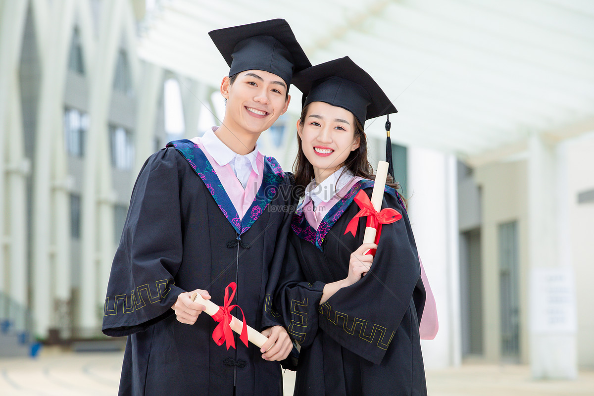 College Graduate Season Picture And HD Photos | Free Download On Lovepik