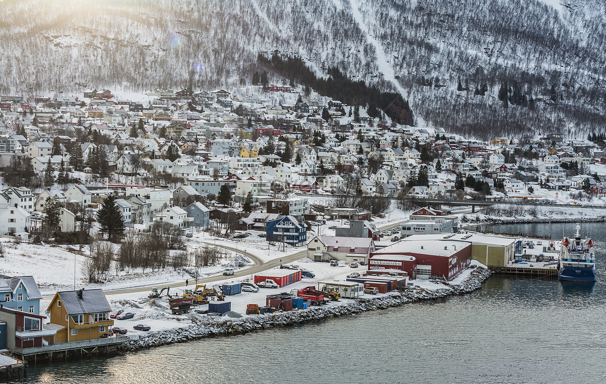 The Scenery Of Tromso A Famous Tourist City In Norways Arctic Ci   Lovepik The Scenery Of Tromso A Famous Tourist City In Picture 501208041 