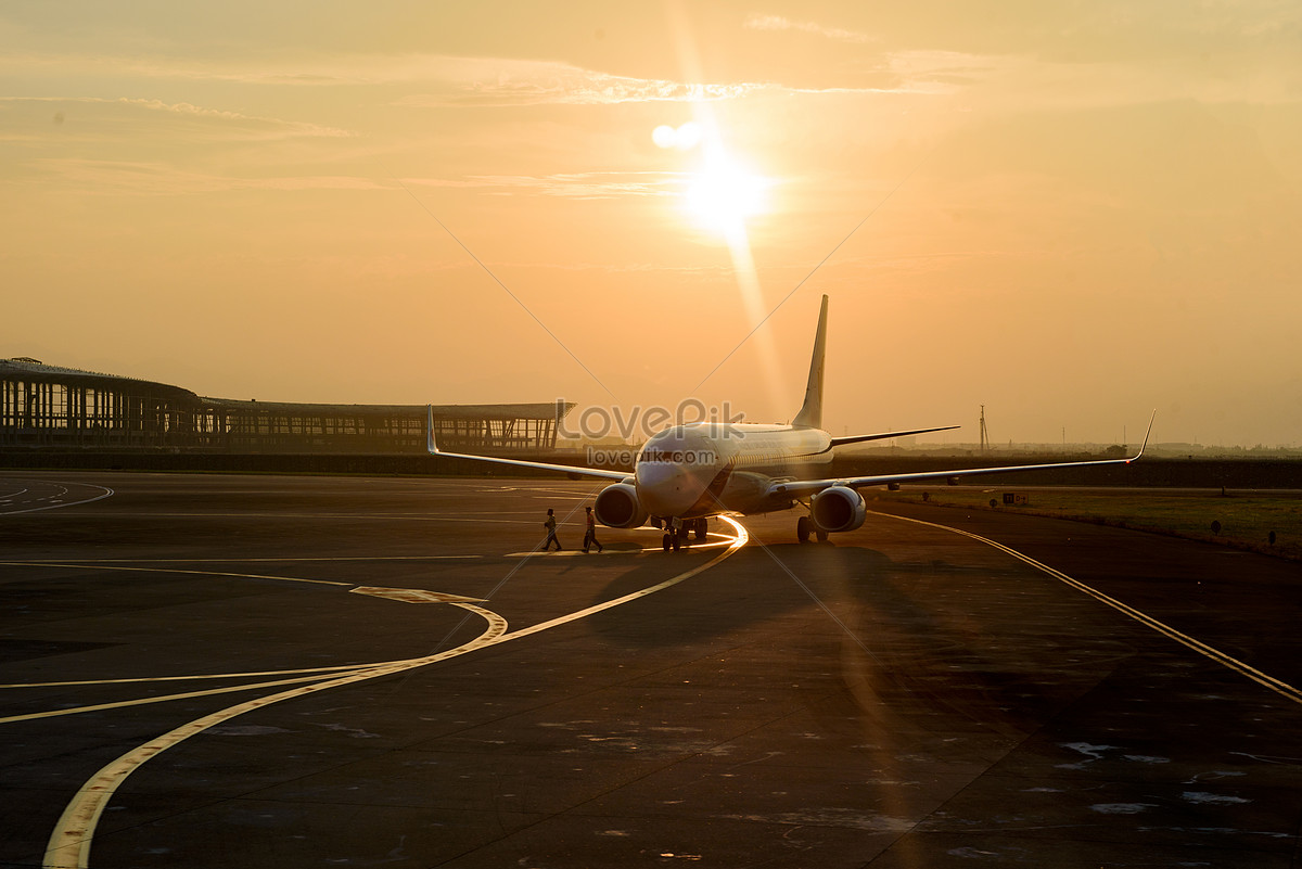 Airport Runway Images, HD Pictures For Free Vectors Download 
