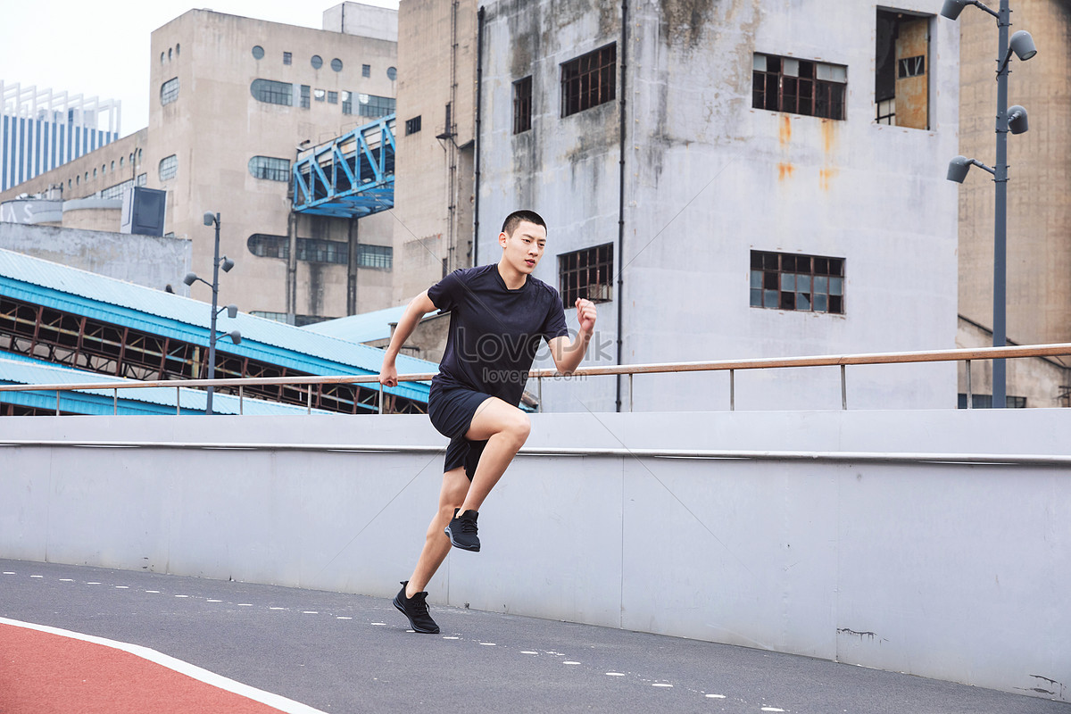 Athletic Male Running Picture And HD Photos | Free Download On Lovepik