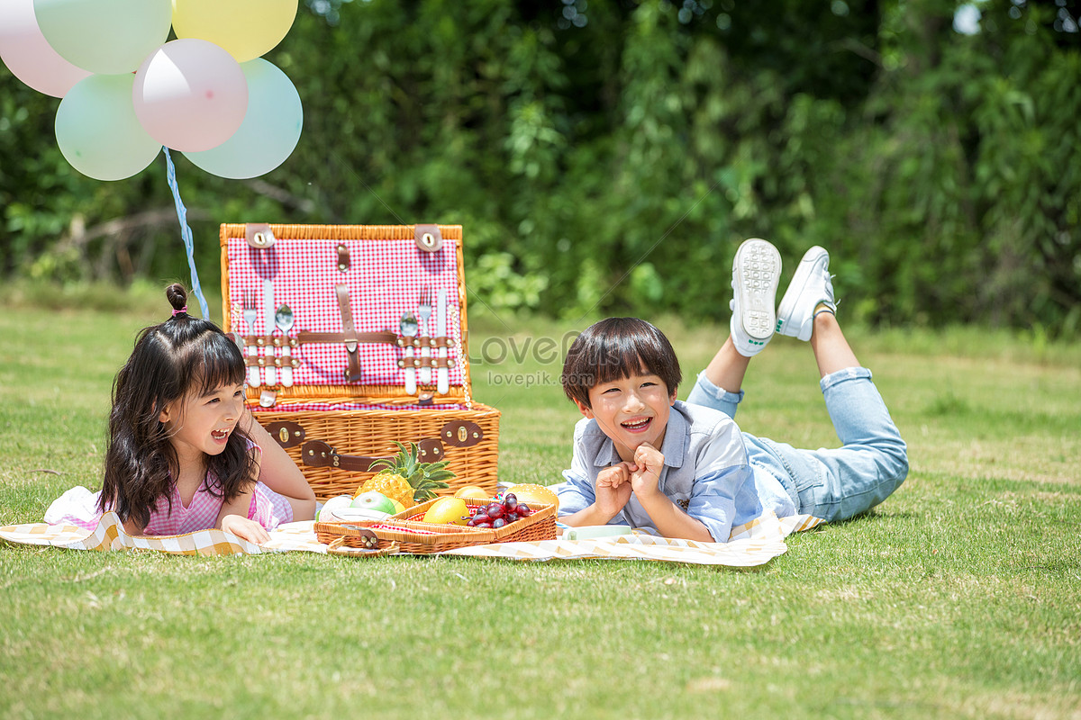 Premium AI Image | picnic getaway HD 8K wallpaper Stock Photographic Image