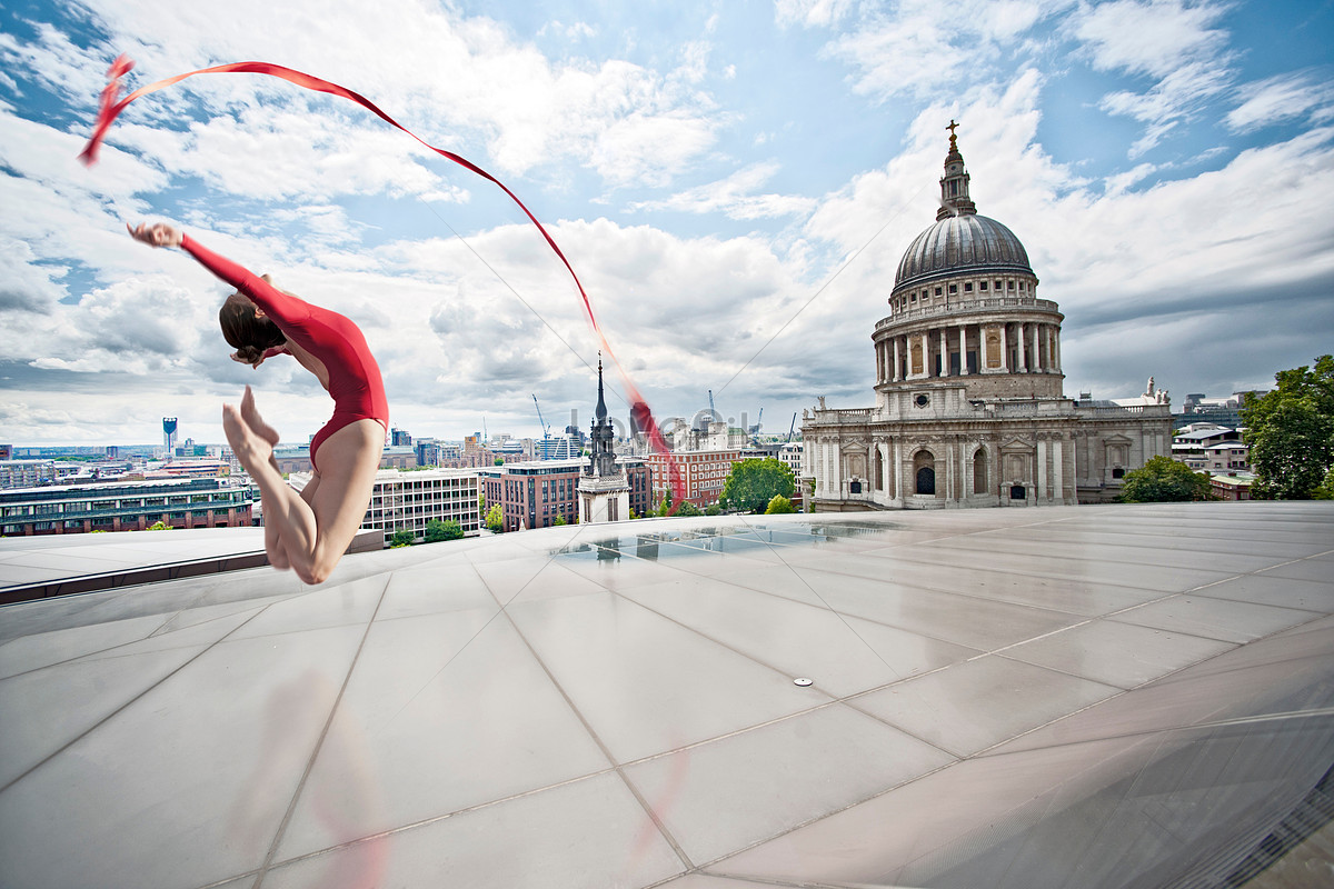 Dance with ribbon in City