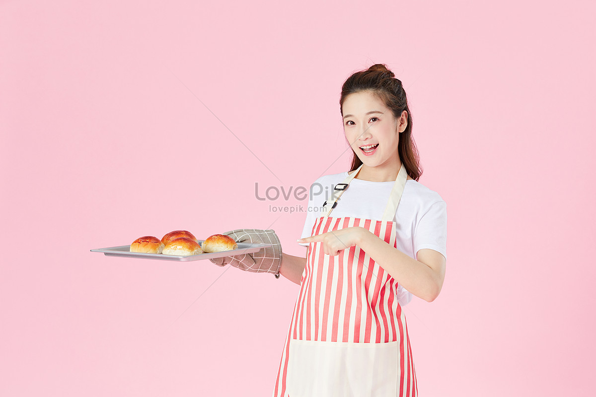 Cute Female Hand Bread Picture And HD Photos | Free Download On Lovepik