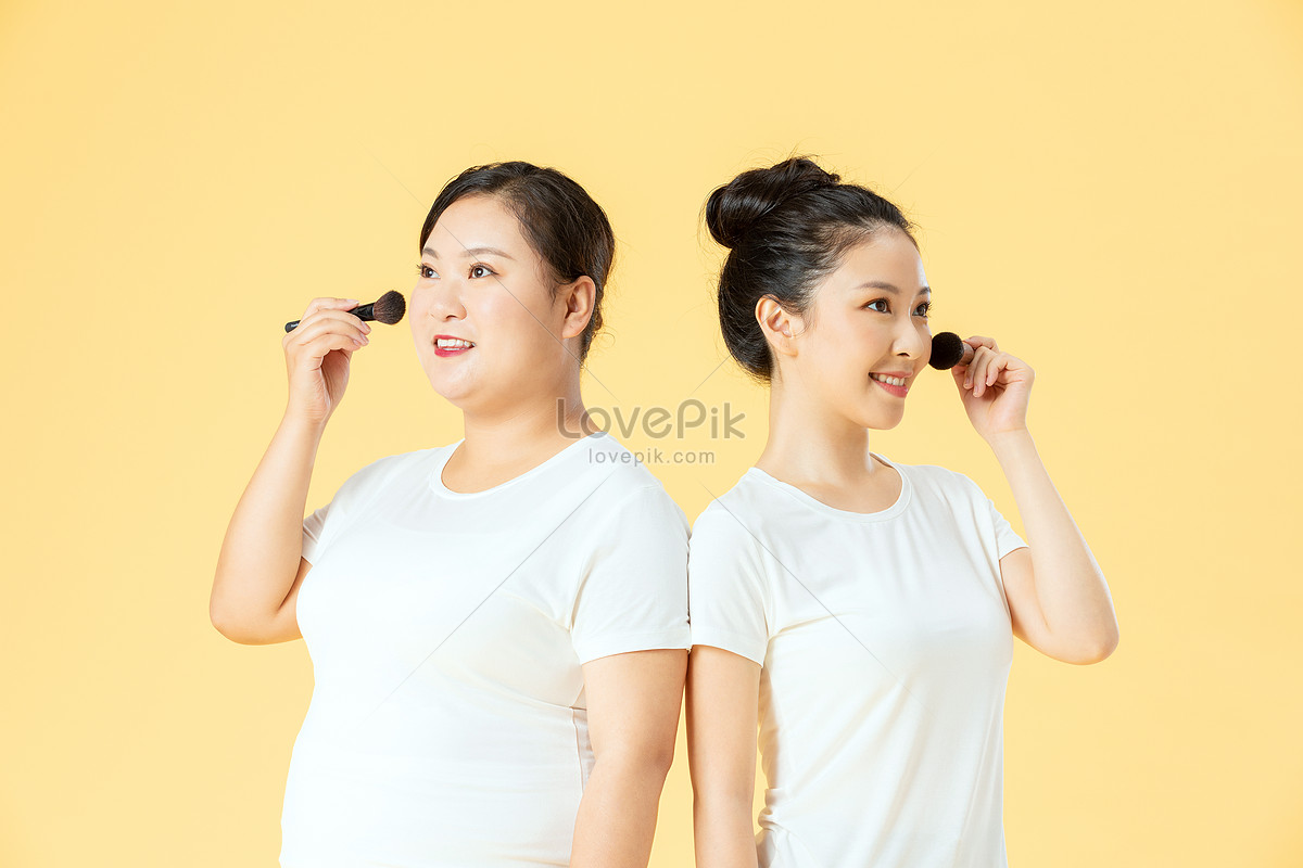 Fat Thin Sisters Using Whitewash Picture And Hd Photos Free Download On Lovepik