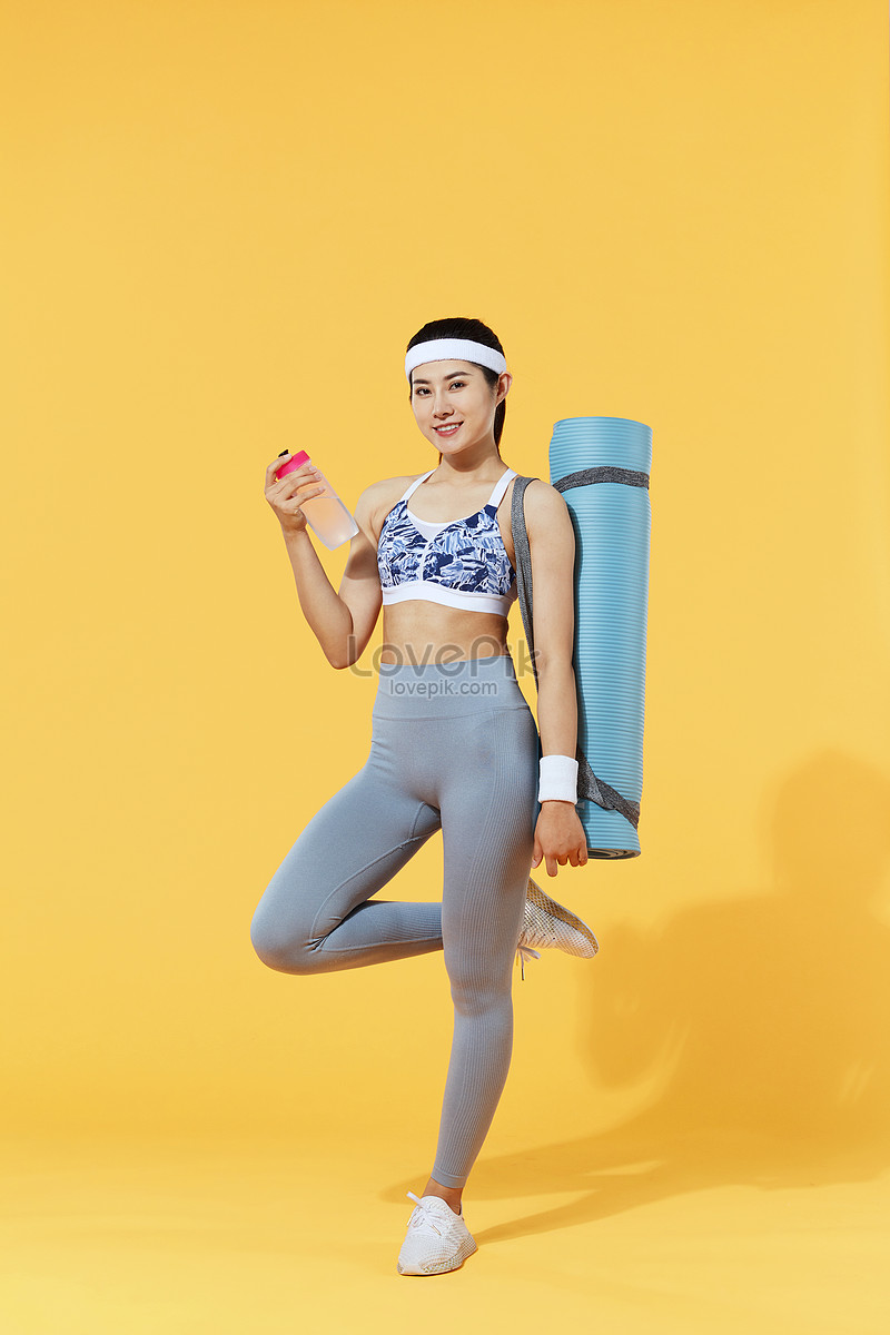 Female Holding Yoga Mat Image Show, Material, Plastic, Slim PNG White  Transparent And Clipart Image For Free Download - Lovepik