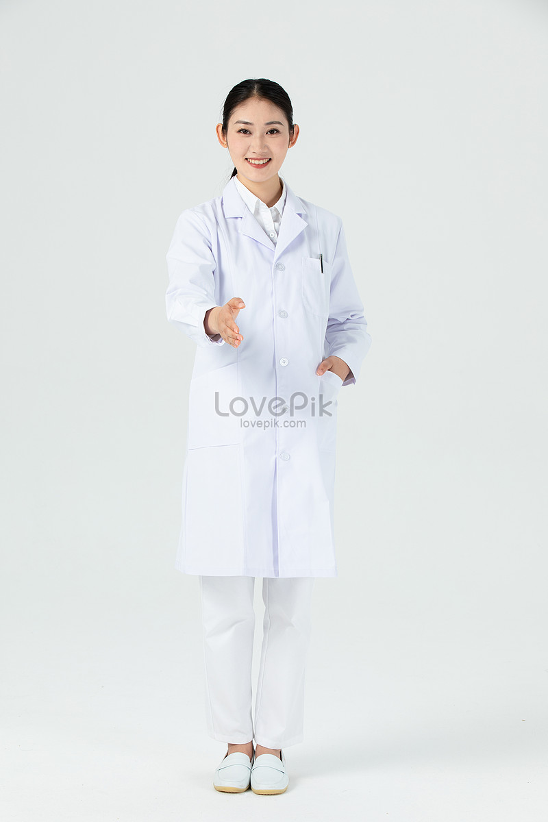 15,500+ Holding Doctor Coat Stock Photos, Pictures & Royalty-Free Images -  iStock