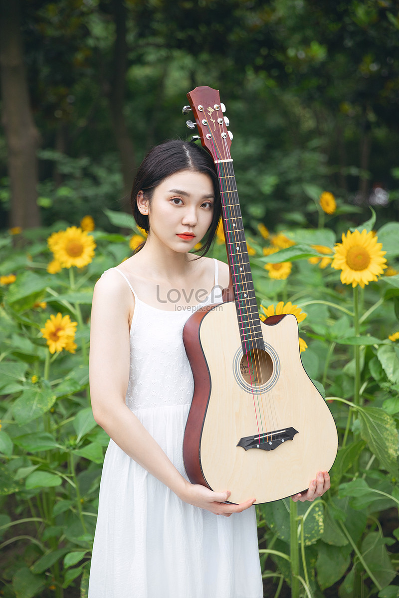 ảnh Cô Gái Cầm đàn Guitar Tải Xuống Miễn Phí, ảnh guitar, âm nhạc ...