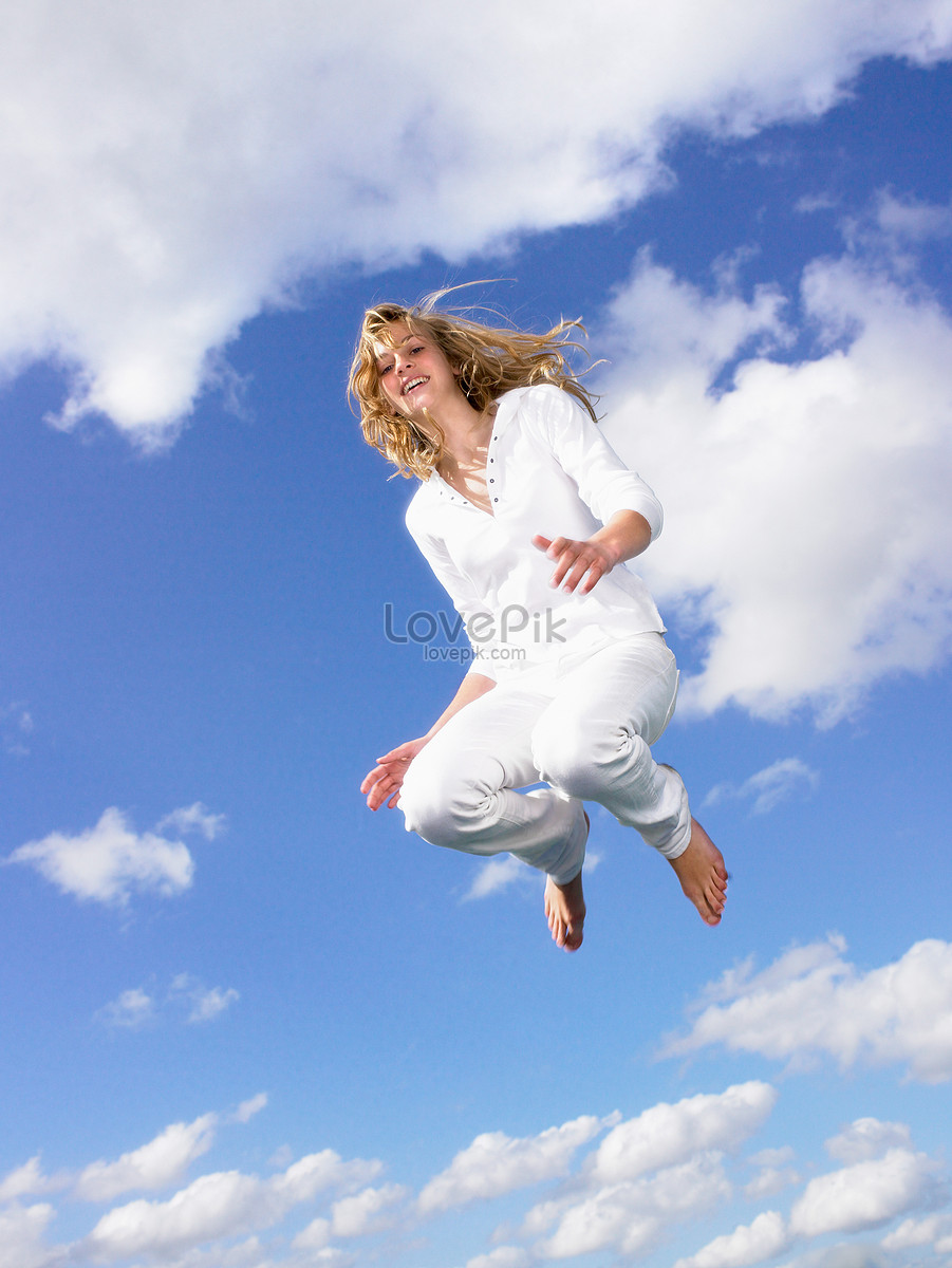                    20-24  - iStock