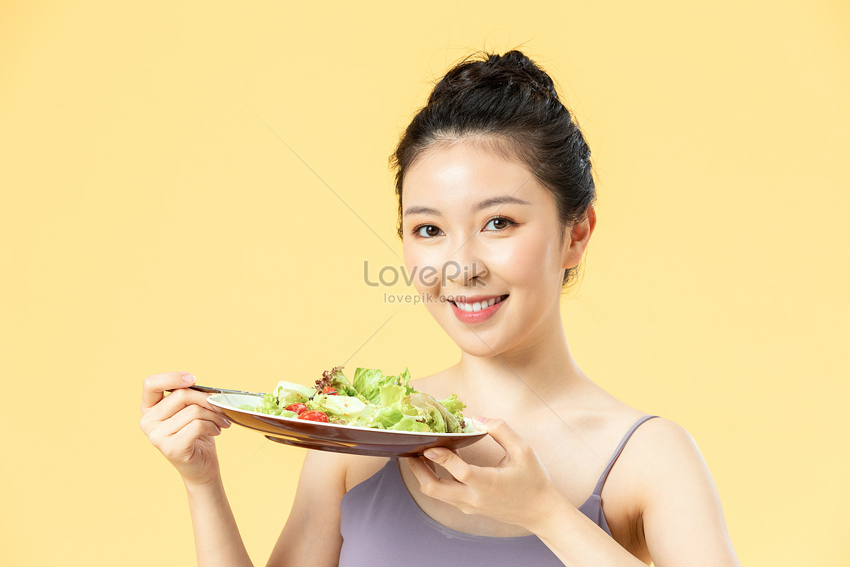 Healthy Eating For Women Picture And HD Photos | Free Download On Lovepik