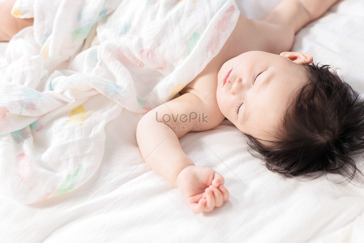Newborn Baby Girl Images - Free Download on Freepik