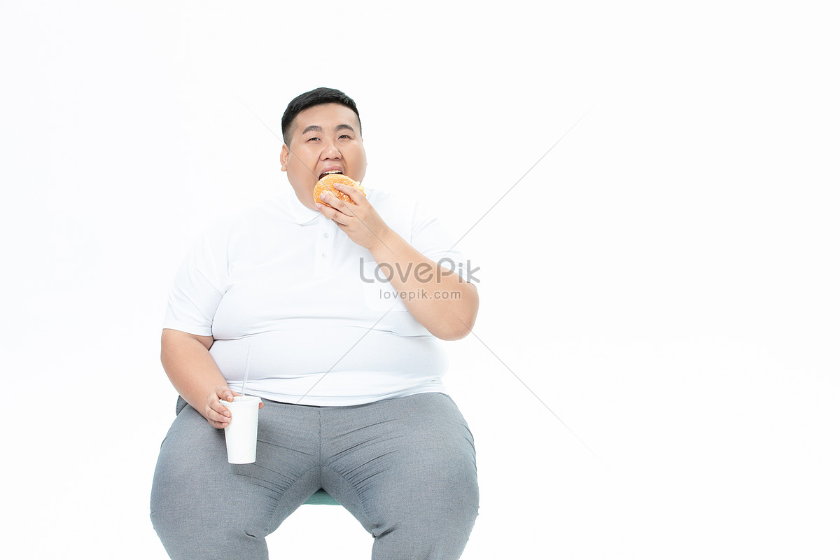 胖子坐素材-胖子坐图片-胖子坐素材图片下载-觅知网