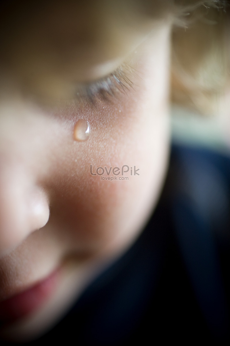 Boy Crying Closeup Picture And HD Photos | Free Download On Lovepik