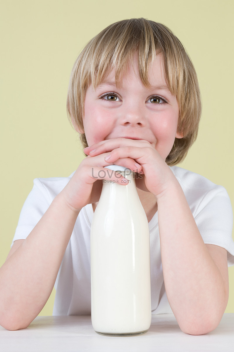 Boy Drinking Milk Picture And HD Photos | Free Download On Lovepik