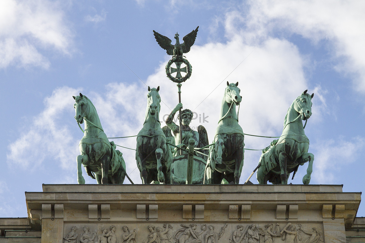 Brandenburg Gate Statue Berlin Germany Picture And HD Photos | Free ...