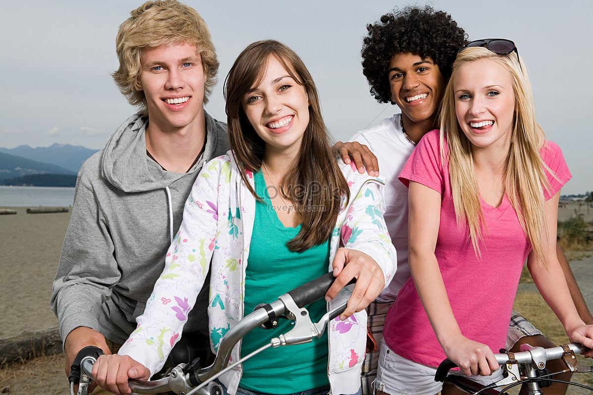 Cycling teens. 