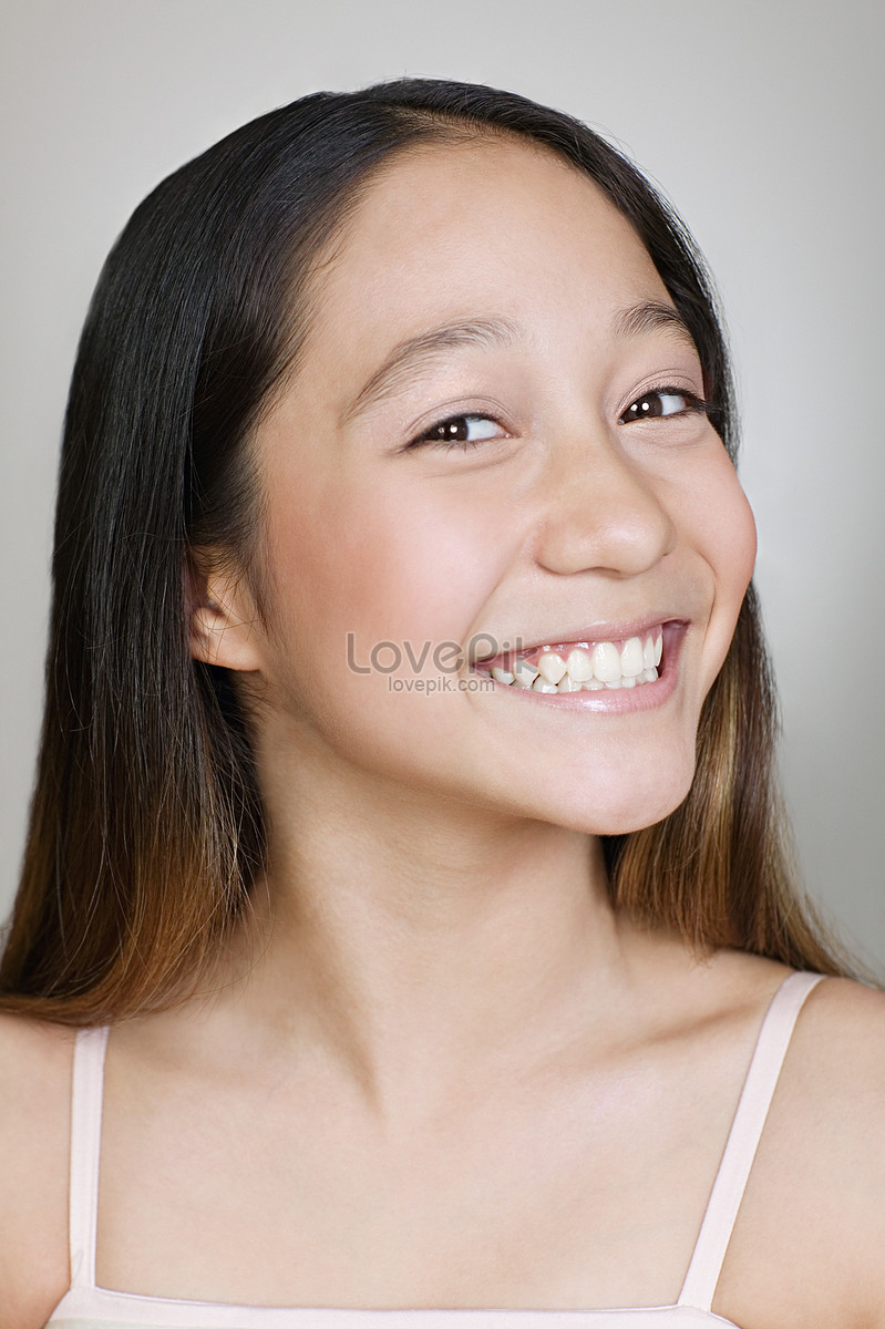 Girl Smile Picture And HD Photos | Free Download On Lovepik