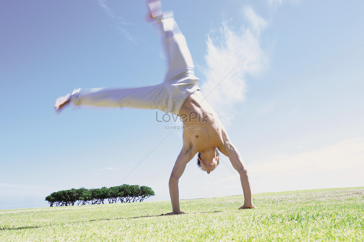 Body Paint Handstand