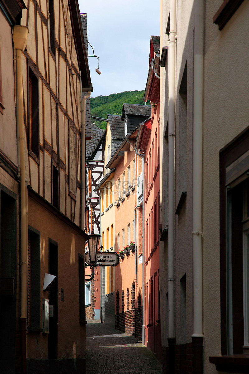 Narrow Street German Town Picture And HD Photos | Free Download On Lovepik