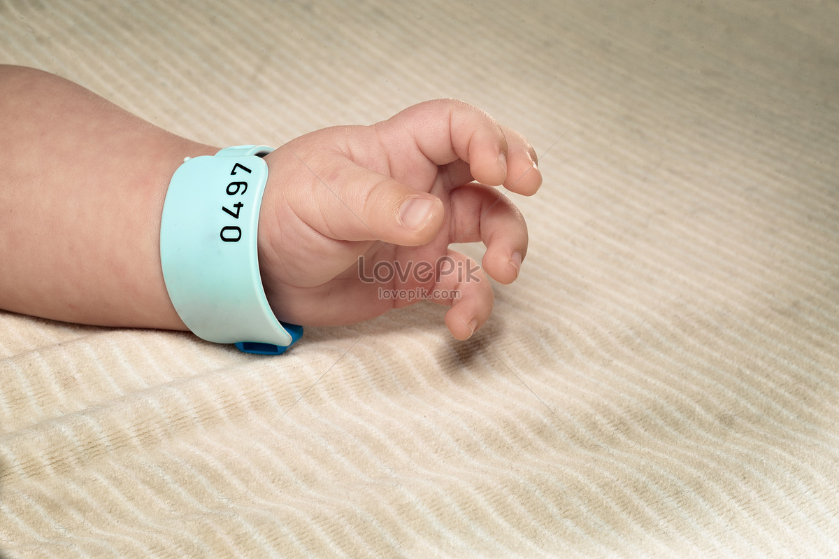 Patient Hand Hospital Wrist Tagpatient Wristband Stock Photo 416002498 |  Shutterstock