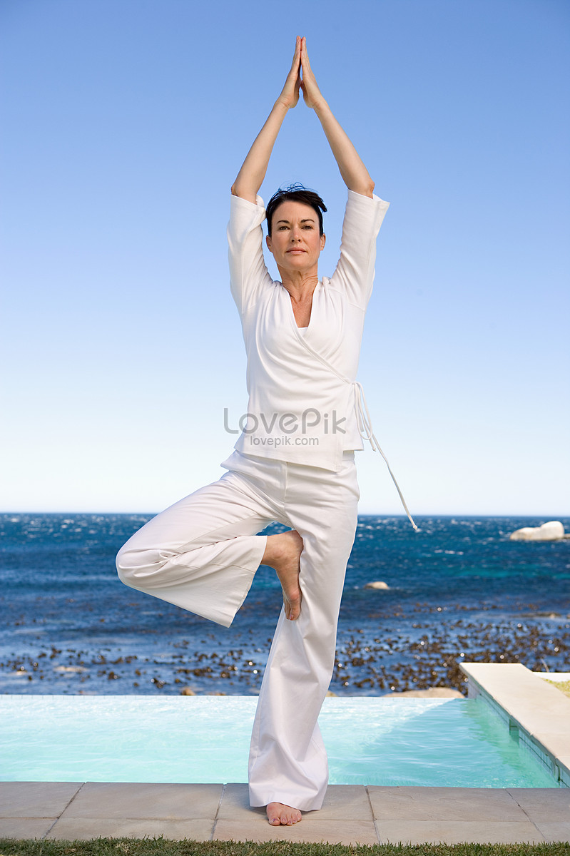 Download free photo of Yoga,pose,woman,fitness,exercise - from needpix.com