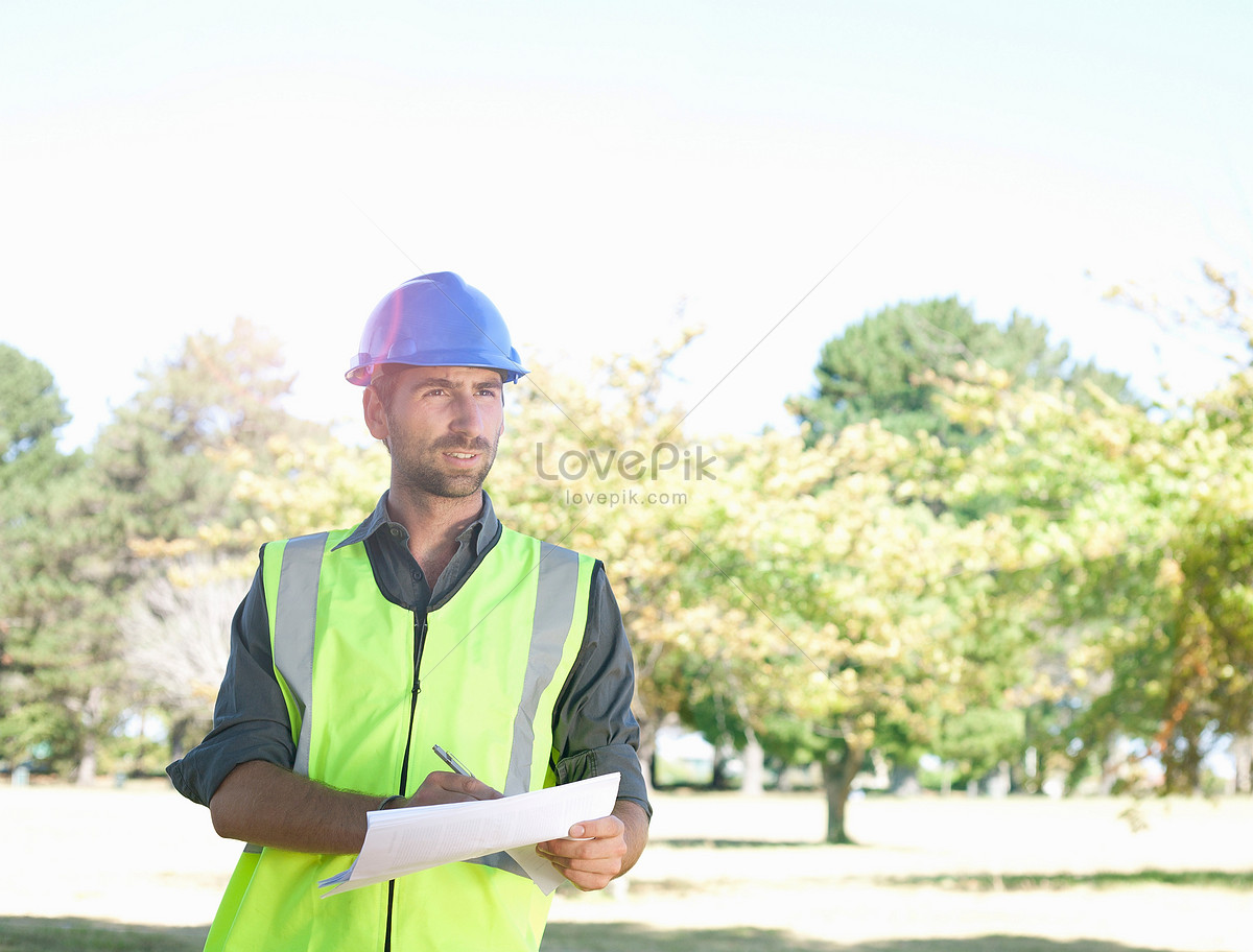 Полевой инженер. Инженер Разработчик. Field Engineer.