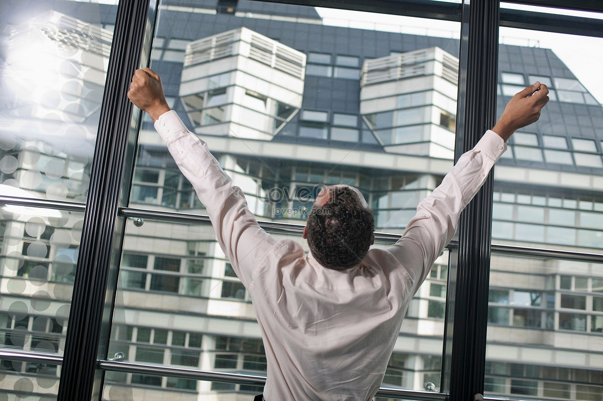 Standing at the window. Девушка выходит из здания с поднятыми руками. Stand at the Windows. A man Stands NEX to the Window.