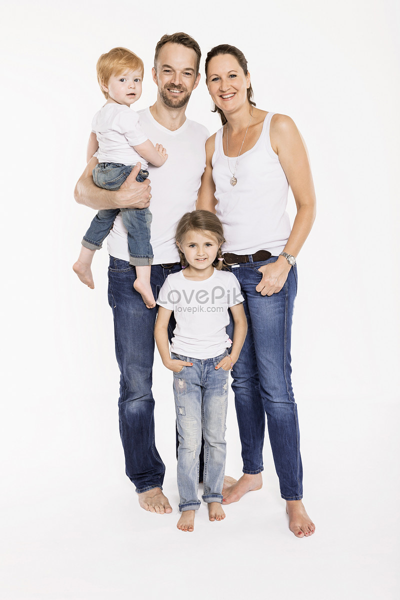 Padres Con Hijo E Hija Foto | Descarga Gratuita HD Imagen de Foto - Lovepik