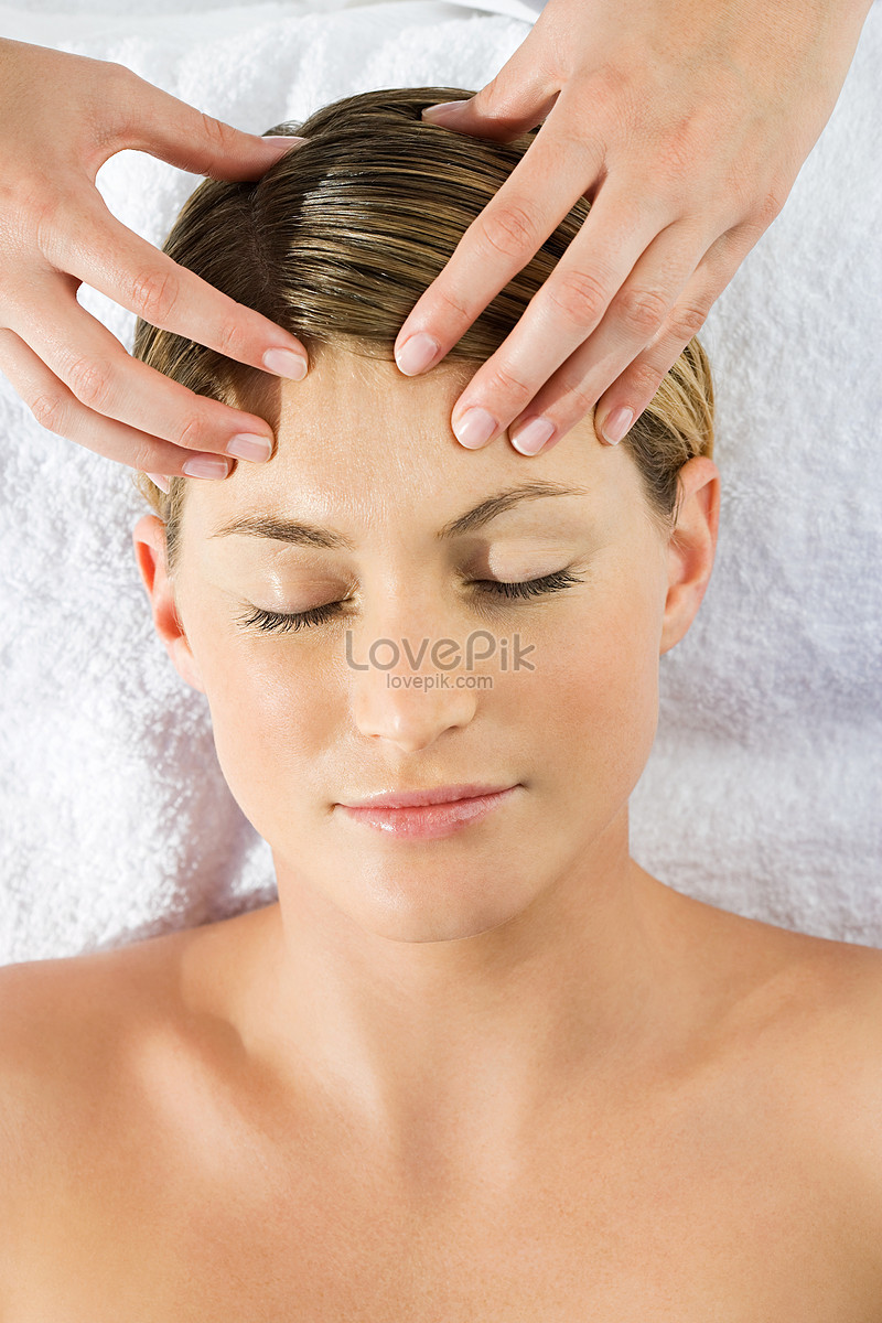 Young Woman Receiving Head Massage Picture And Hd Photos Free Download On Lovepik