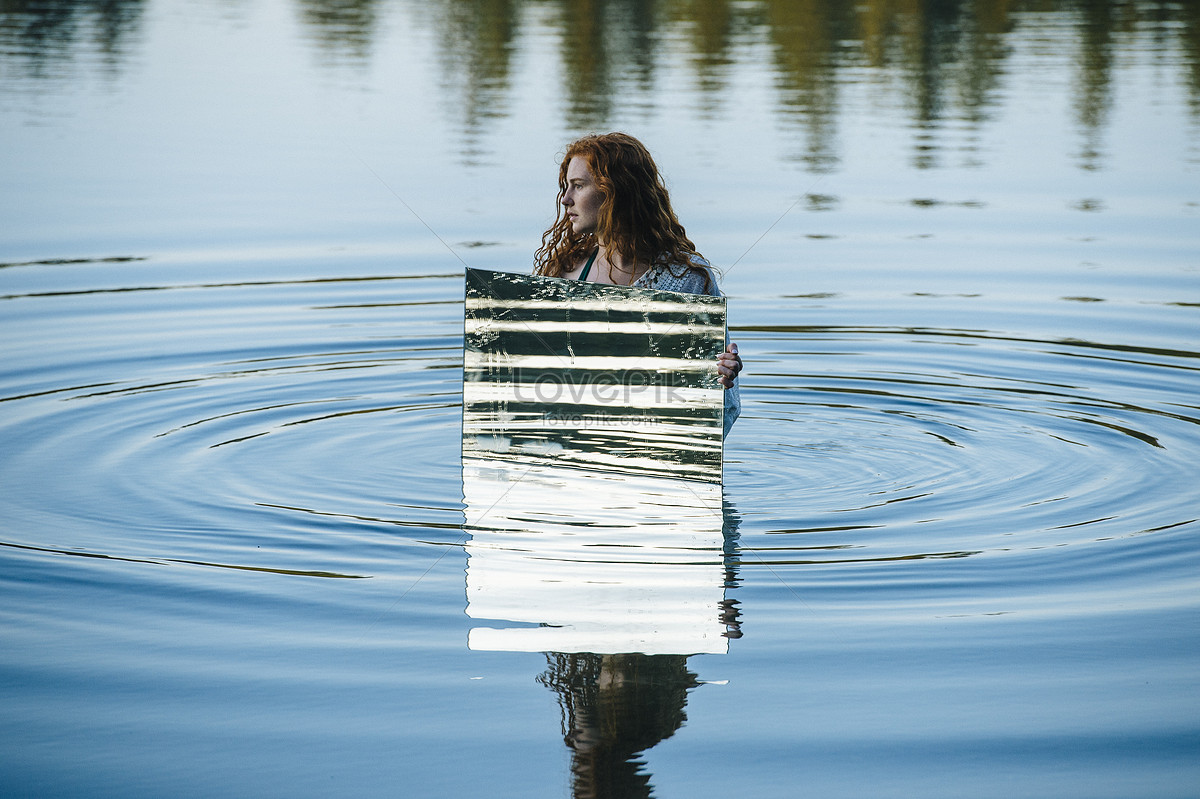 Фото в воде с зеркалом