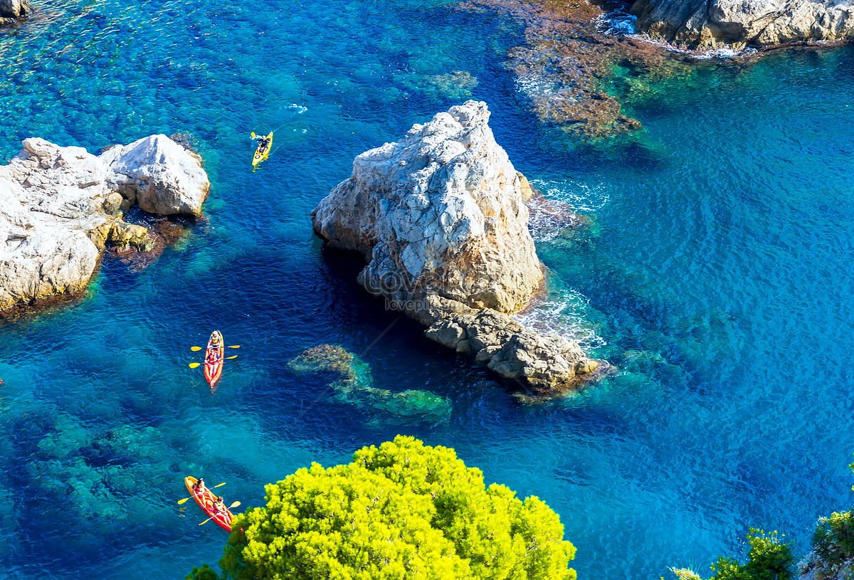 Aerial View Of Adriatic Cruise Boat In Italy Picture And HD Photos ...