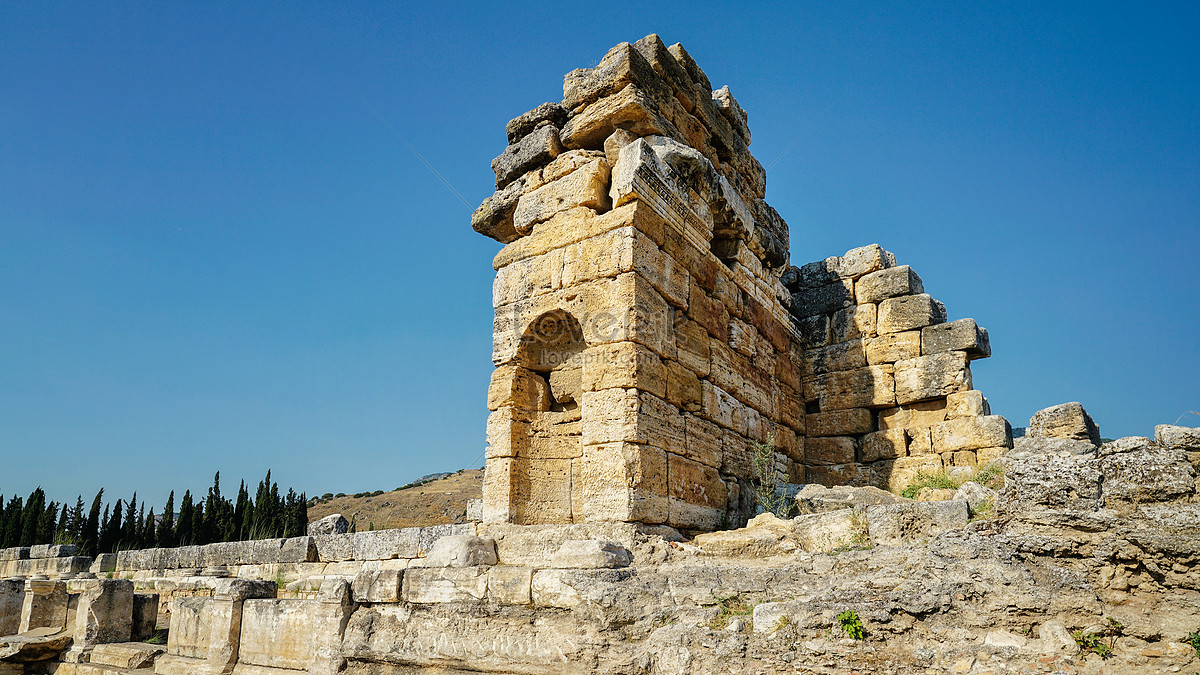 Ancient Roman Ruins In Hierapolis Pamukkale Turkey Picture And HD ...