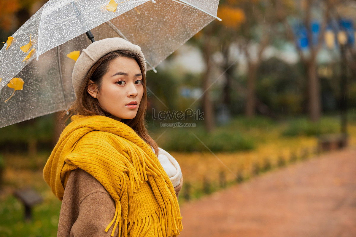 Autumn Rain Astronomical Beauty Woman Holding Umbrella Picture And ...