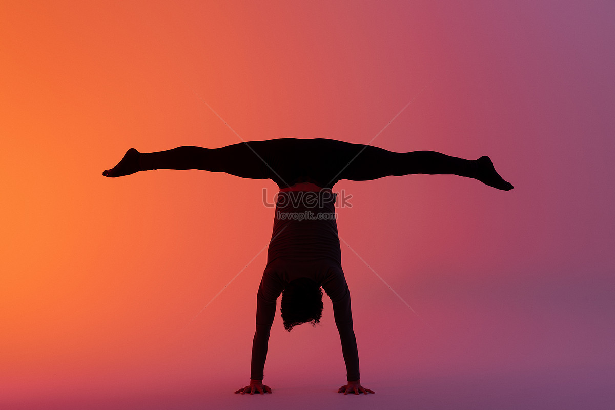 Body Paint Handstand