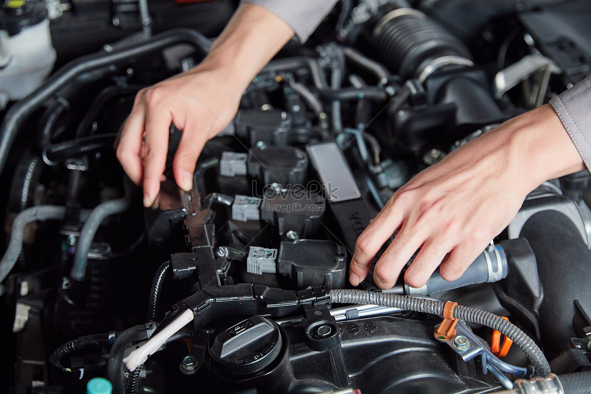 Auto Mechanic Repairing Car Troubleshooting Vehicle Parts ...