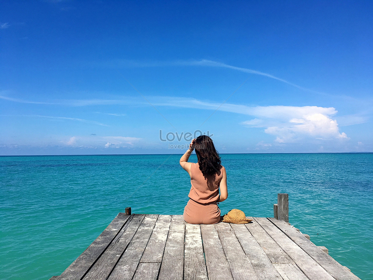 Картинки девушка спиной на фоне моря (70 фото) » Картинки и статусы про окружающий мир вокруг