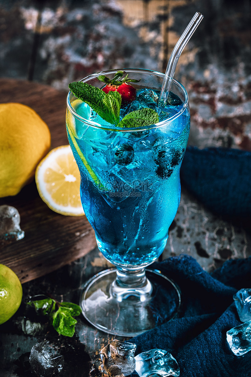 Cocktail van hi-res stock photography and images - Alamy