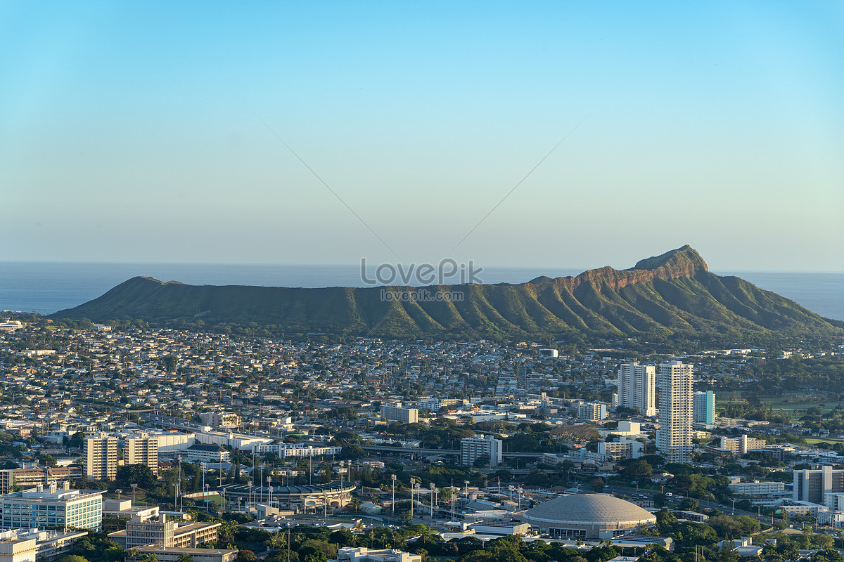 Back Page Honolulu