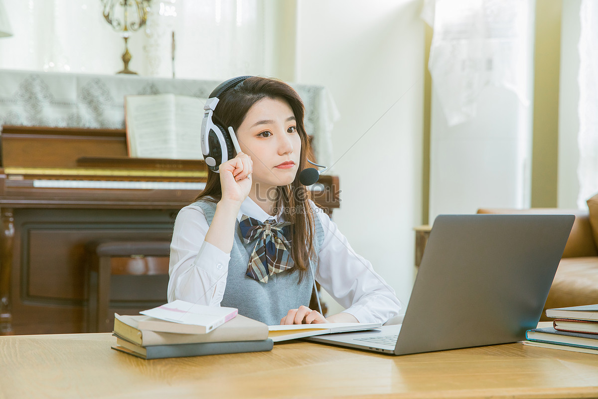 Female Student Wearing Headphones Picture And HD Photos Free Download   Lovepik Female Student Wearing Headphones Picture 501646493 