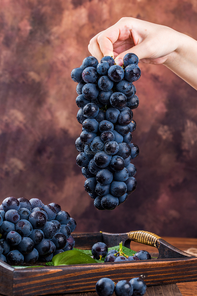 Pretty Lady Grapes Bicolor 2/Lb Bag | Fresh Fruit | Sedano's Supermarkets