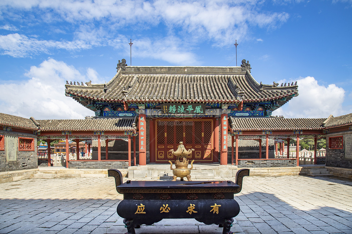 Qinhuangdao Old Dragon Head Sea God Temple Picture And HD Photos | Free ...