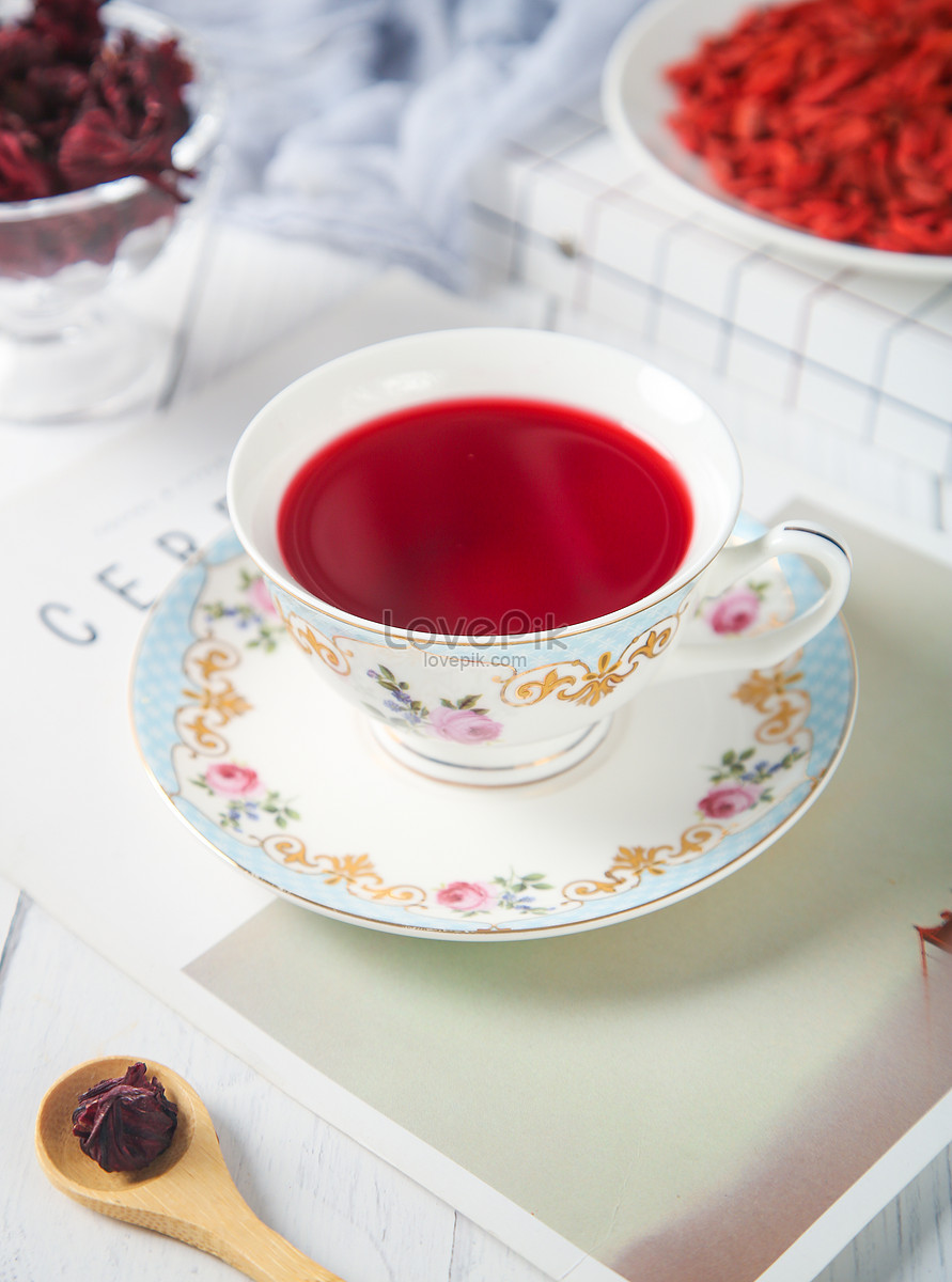Чай с шафраном. Шафран чай. Иранский чай с шафраном. Иранский чай Эстетика. Иран чай с шафраном.