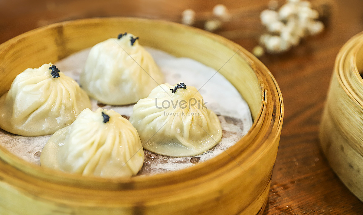 Steamed dumplings