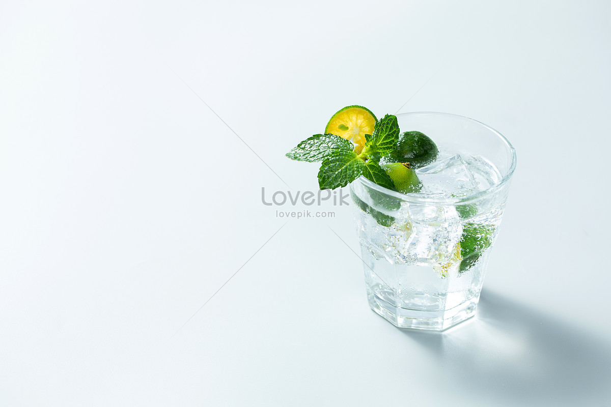 Mint summer. Содовая с лаймом. Mint Drink. Flash Lime Mint. Summer Soda.