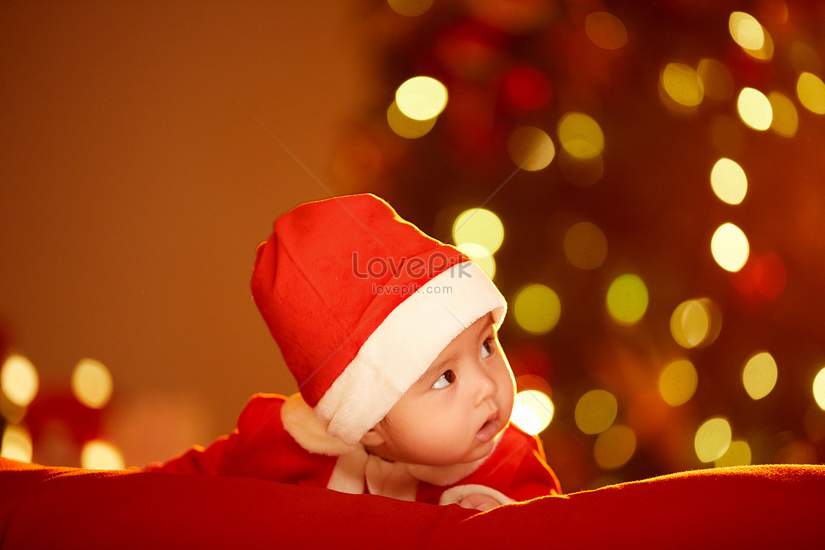 Lindo Bebé Con Ropa De Navidad En Navidad Foto | Descarga Gratuita HD  Imagen de Foto - Lovepik