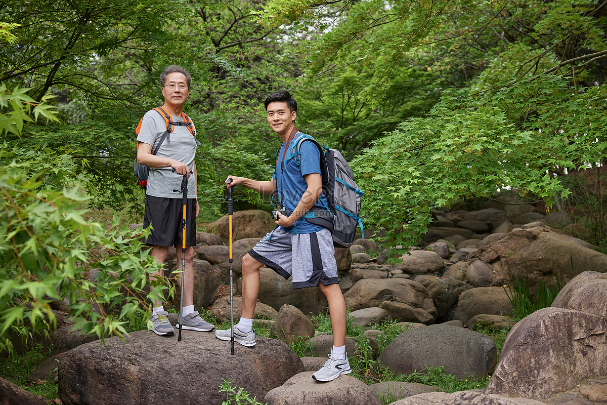 Middle-aged Father And Son Take The Hiking Hike Picture And HD Photos ...