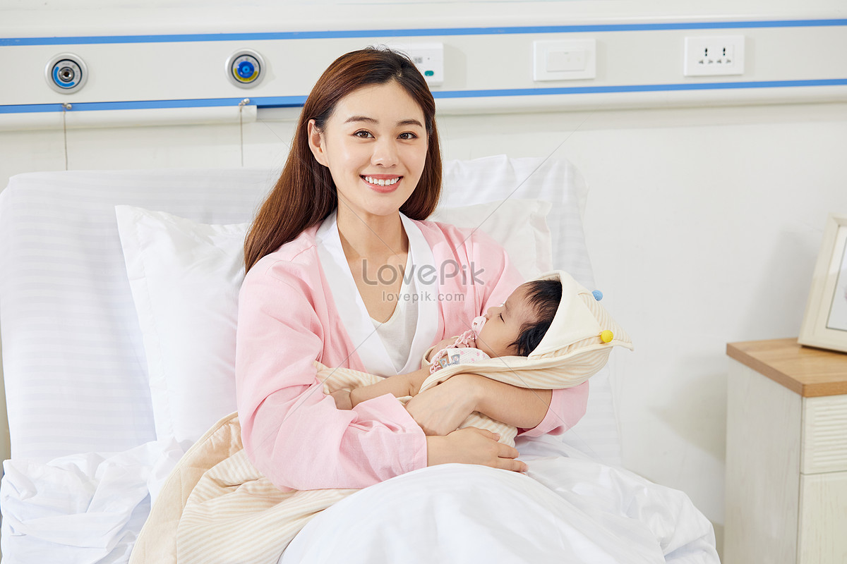 mother and baby in hospital