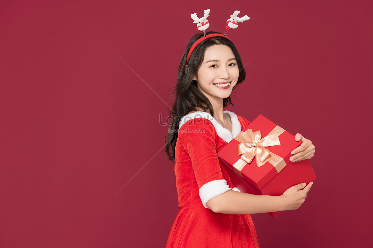 Sweet Girl In Gift Box Picture And HD Photos Free Download On Lovepik