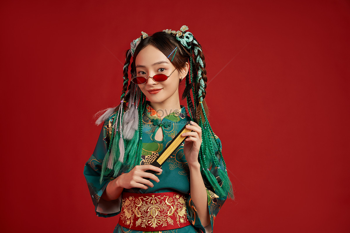 Chinese Style Fashion Beauty In Red Background Picture And HD Photos