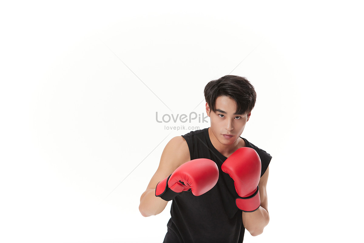 Playing boxing