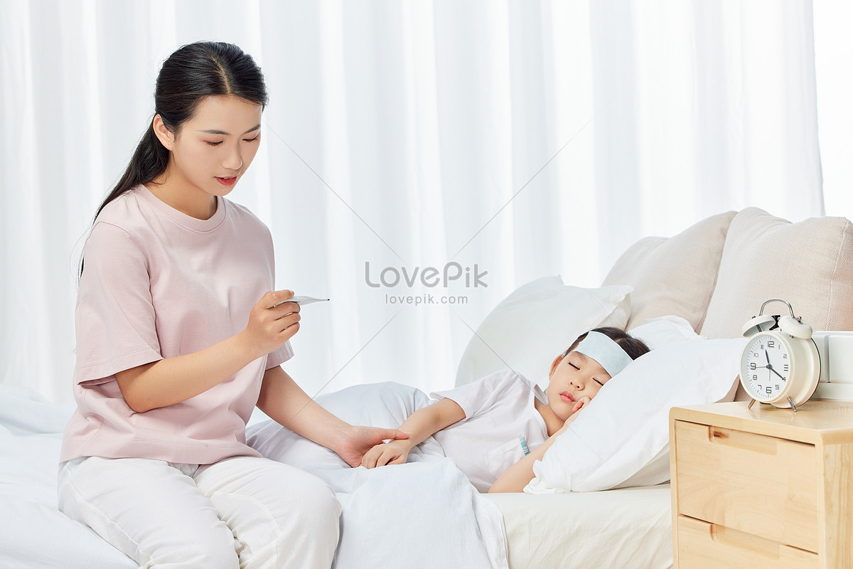 Người Đàn Ông Ốm Nằm Trên Giường Hình minh họa Sẵn có - Tải xuống Hình ảnh  Ngay bây giờ - Bệnh - Tình trạng sức khỏe, Cúm và cảm lạnh, Giường - iStock
